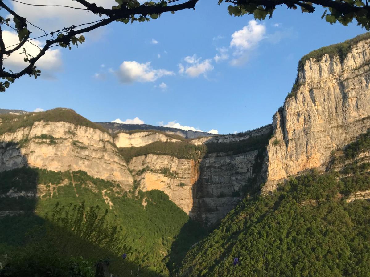 L'Echappee En Vercors Choranche Luaran gambar